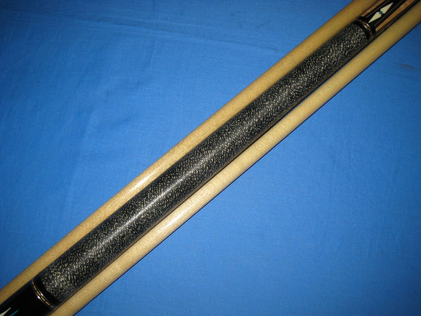 FS: Tim Scruggs Custom 4 Point Pool Cue Ebony, Ivory 2